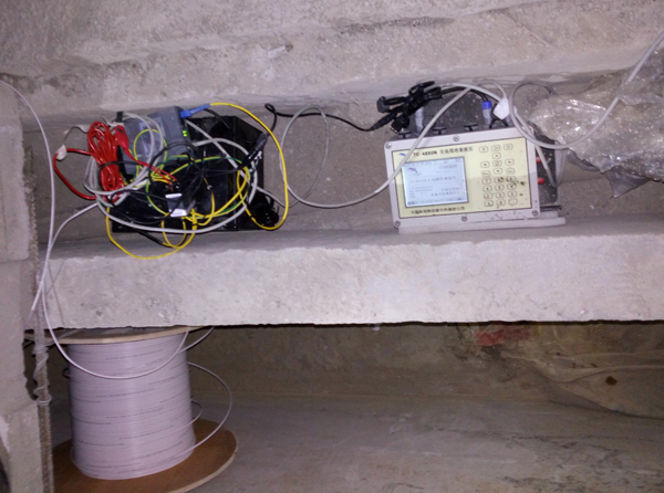 無線網(wǎng)絡(luò)測振儀爆破測振儀現(xiàn)場m.cncartoon.cn